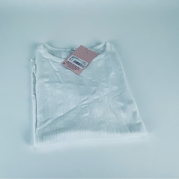 TEXTURED STRIPE CREW LETTUCE HEM SS crop white - Picture 4 of 6